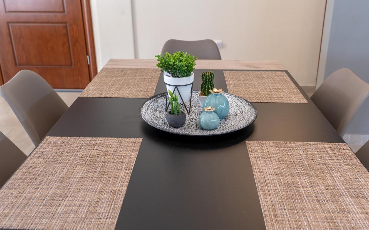 Amelia House Apartment เปรเวซา ภายนอก รูปภาพ