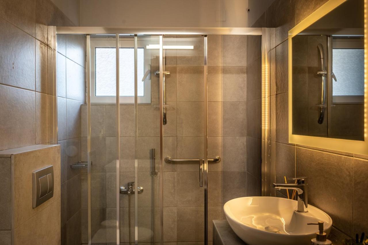 Amelia House Apartment เปรเวซา ภายนอก รูปภาพ