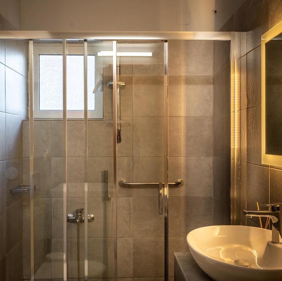 Amelia House Apartment เปรเวซา ภายนอก รูปภาพ